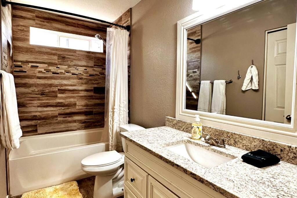Mesa Oasis Private Pool Spacious! 10+ Guests 7 Beds New, Great Location! Екстериор снимка
